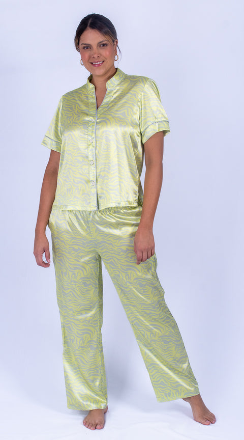 Pijama para Mujer en Satín - Susurro Estelar